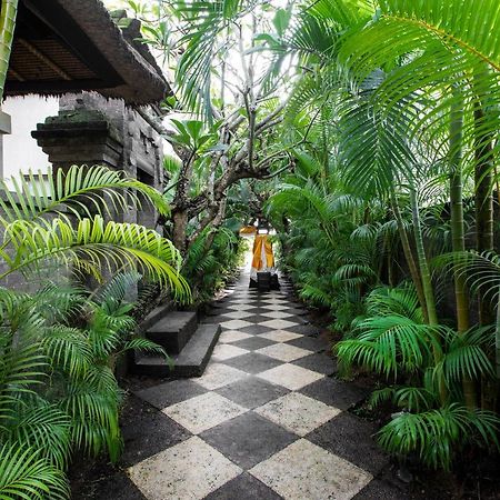 Villa Pantai Karang Sanur Buitenkant foto